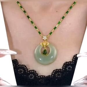 Boho-Chic Vintage-Inspired Alloy Pendant Necklace with Synthetic Imitation Jade
